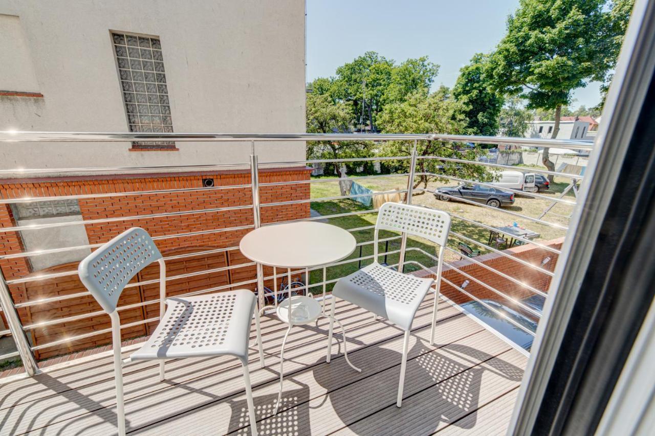 Pod Winogronem - Apartamenty Z Basenem I Wyzywieniem Pobierowo Exterior photo