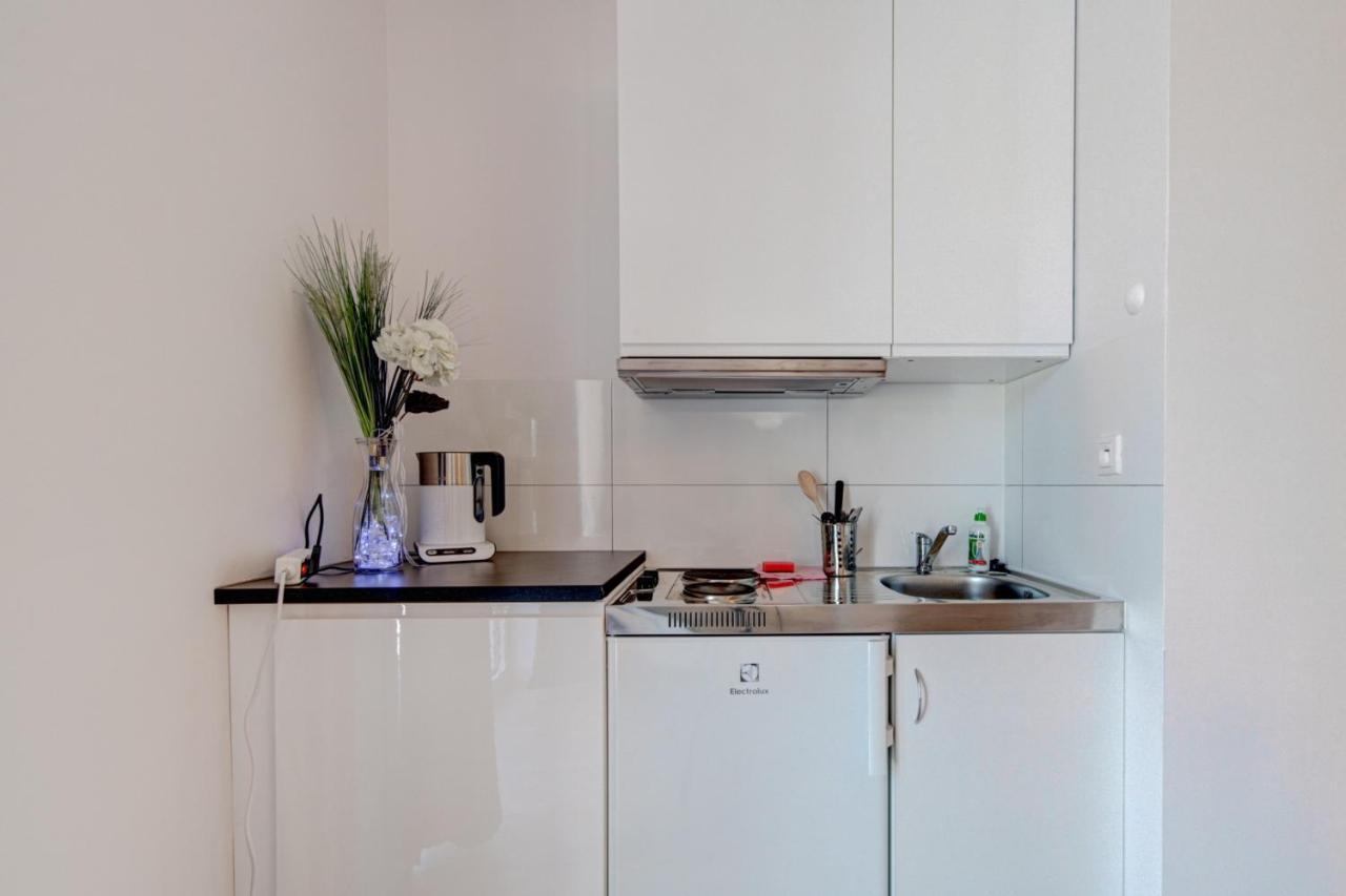 Pod Winogronem - Apartamenty Z Basenem I Wyzywieniem Pobierowo Exterior photo