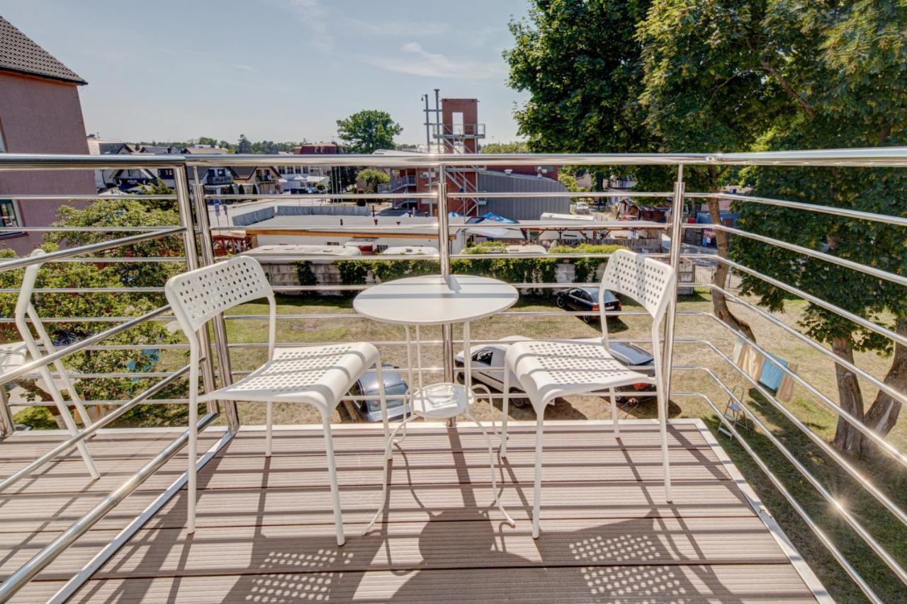 Pod Winogronem - Apartamenty Z Basenem I Wyzywieniem Pobierowo Exterior photo