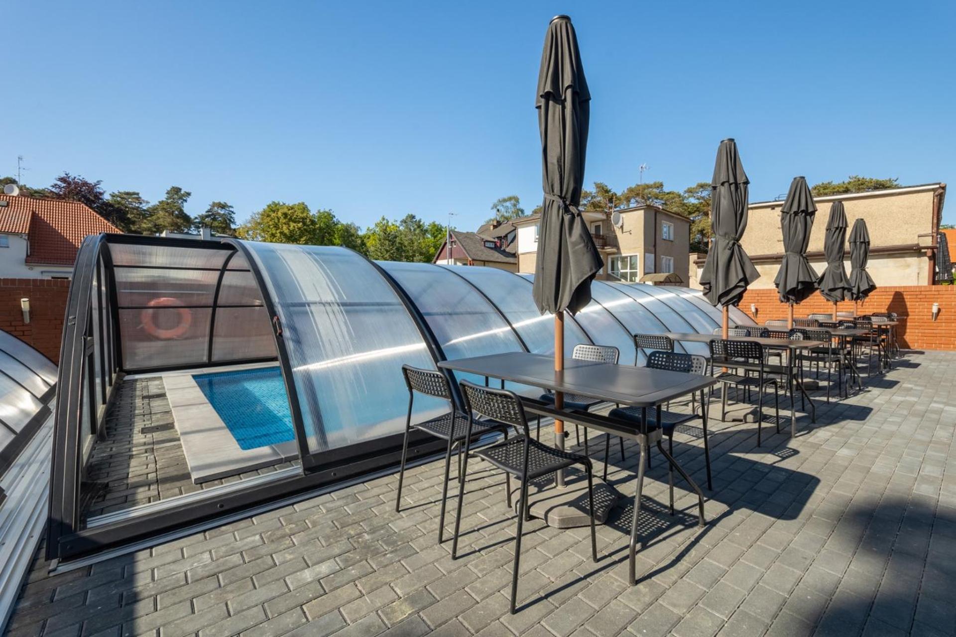 Pod Winogronem - Apartamenty Z Basenem I Wyzywieniem Pobierowo Exterior photo