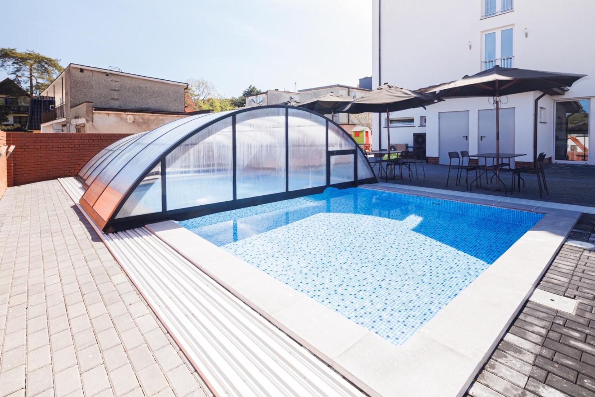 Pod Winogronem - Apartamenty Z Basenem I Wyzywieniem Pobierowo Exterior photo